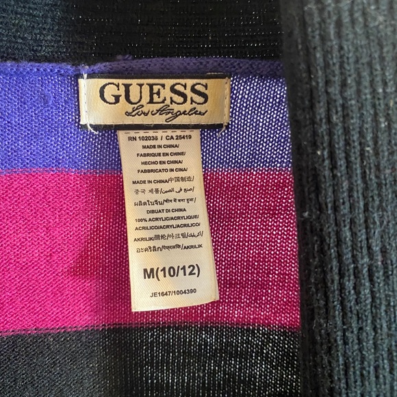 Guess - Picture 4 of 4